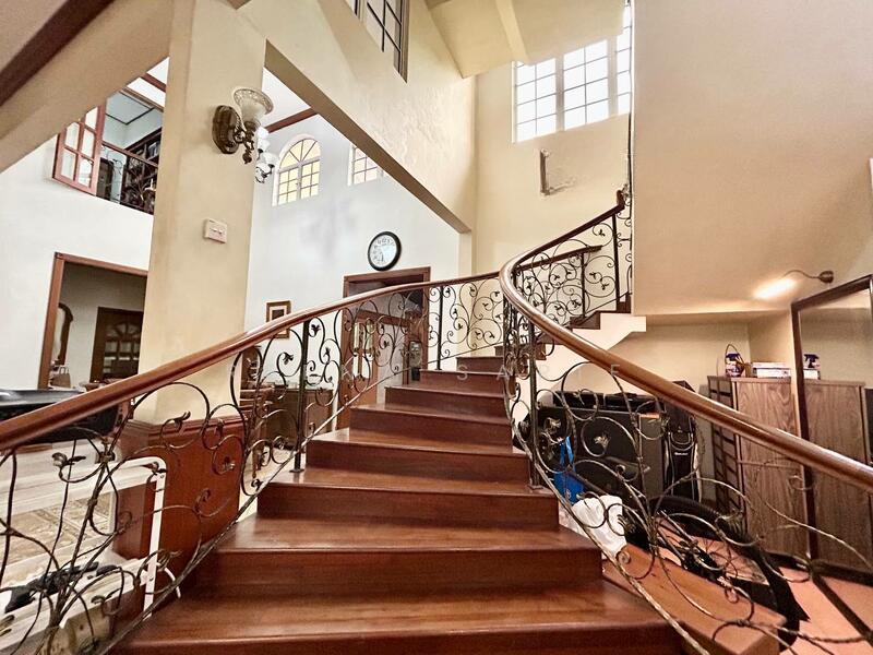 Bungalow Double Storey Jalan Menara Bukit Jelutong - 5