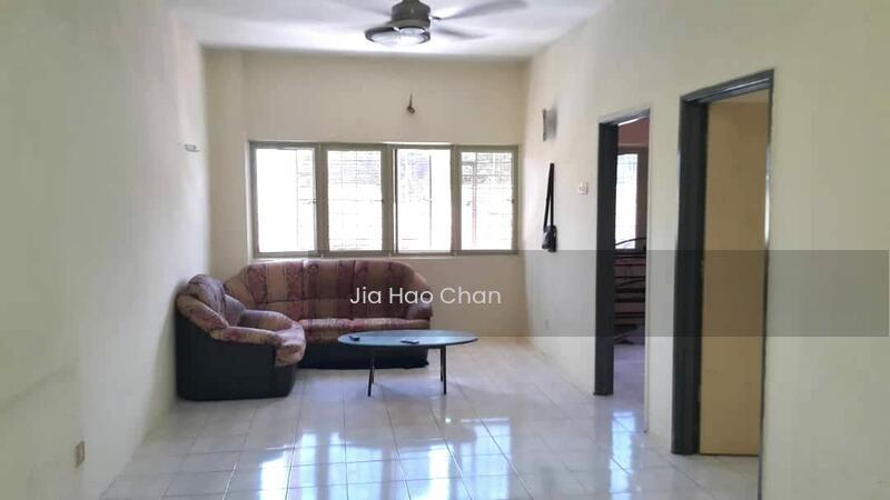 Taman Pinggiran Putra - 1