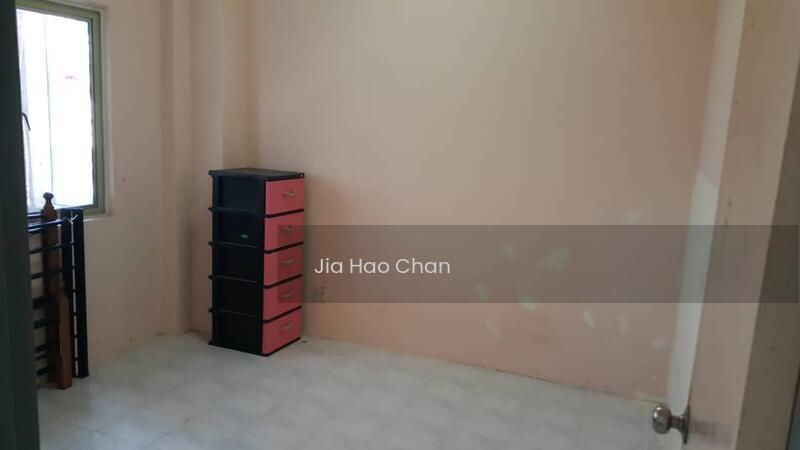 Taman Pinggiran Putra - 3