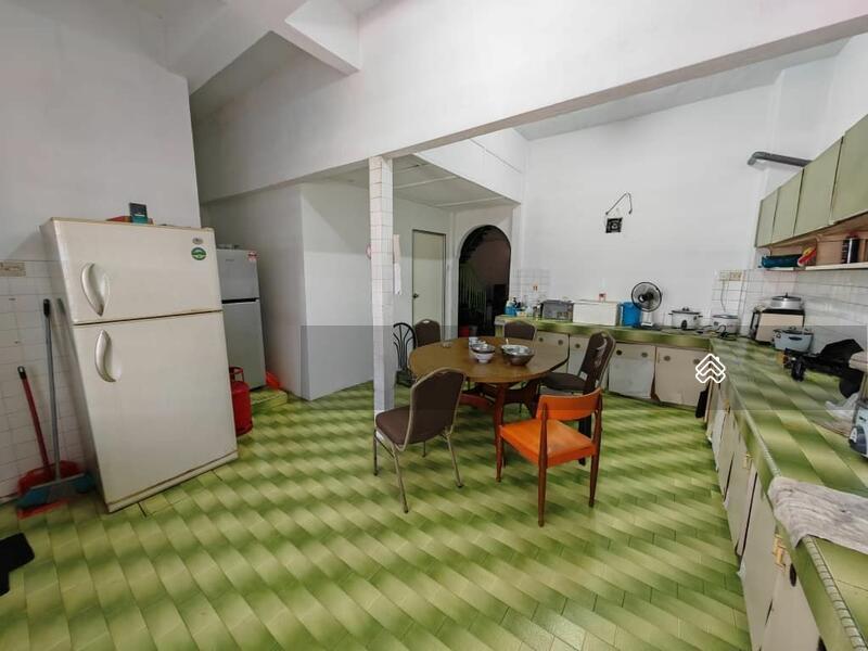 2-storey Terrace House at Seksyen 17 - 3