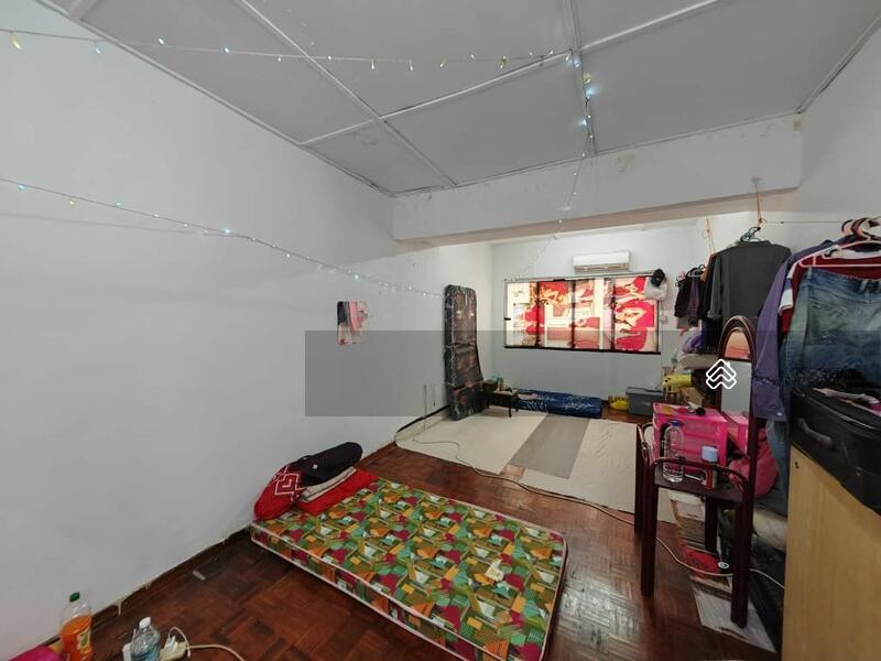 2-storey Terrace House at Seksyen 17 - 5
