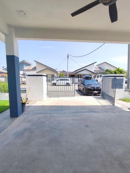 RUMAH CANTIK Semi D Setingkat Salak Pekerti 28 Salak Tinggi - 5