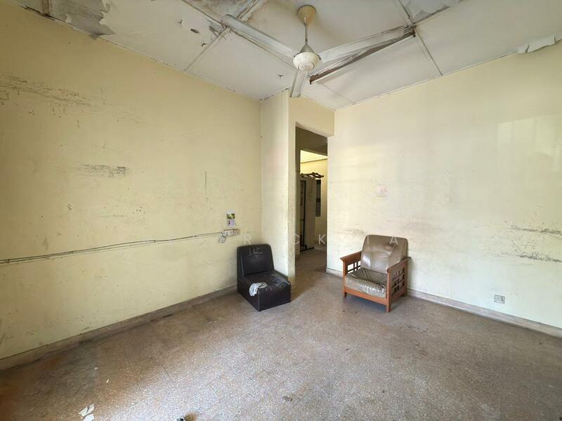 Taman Bunga Raya - 1