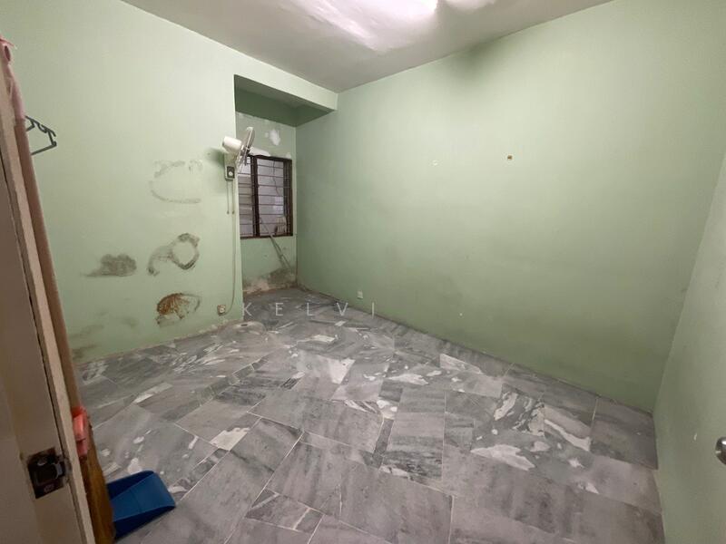 Reno 2 Sty Teres Desa 12 Bandar Country Homes Kota Emerald Anggun Rawang - 3