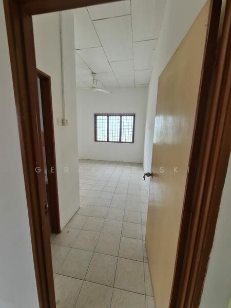 Taman Seri Petaling - 3