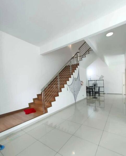 Garden Villas, Bukit Indah - 2