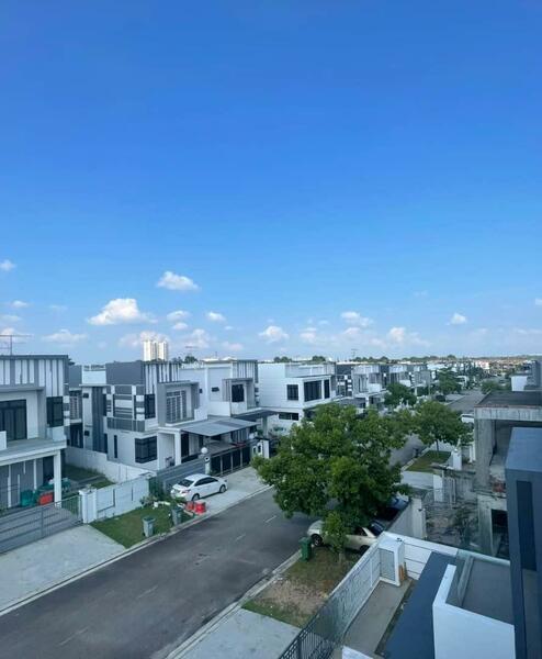 Garden Villas, Bukit Indah - 1