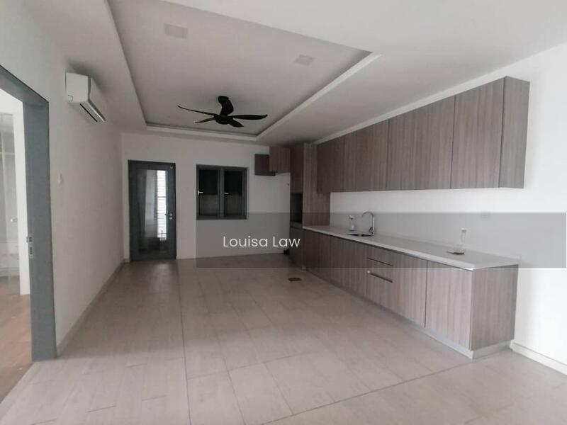 Lakefront Residence - 3