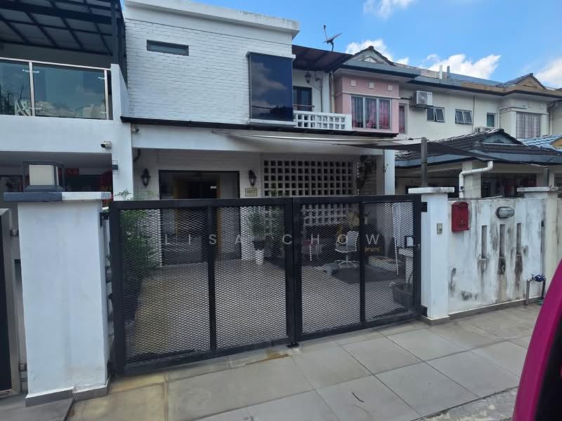 Taman Puncak Jalil - 1