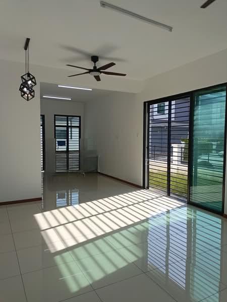 Tresna Teruntum Saujana Perdana - 3