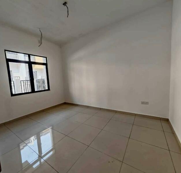 Bandar Tun Hussein Onn - 3