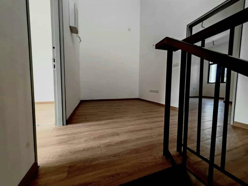 Bandar Tun Hussein Onn - 4