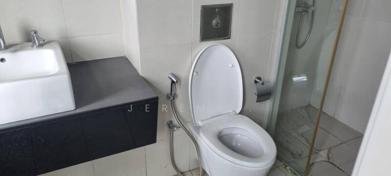 Menara Bangkok Bank @ Berjaya Central Park - 5