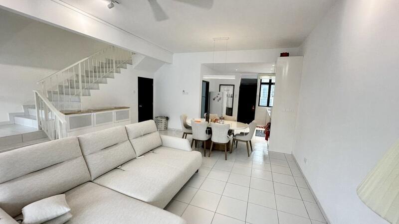 Austin Duta Austins Dutas - 1