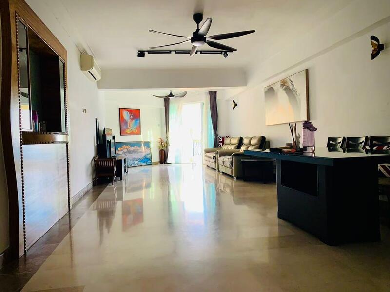 Petrie Condominium - 2