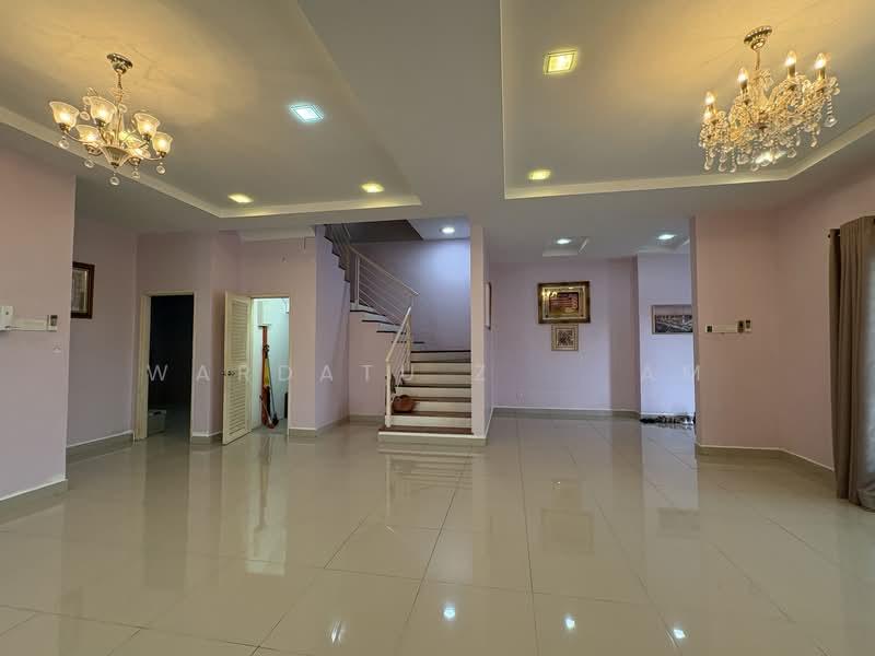 Bandar Tasik Kesuma - 3