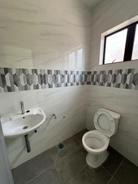 Taman Pengkalan Barat - 5