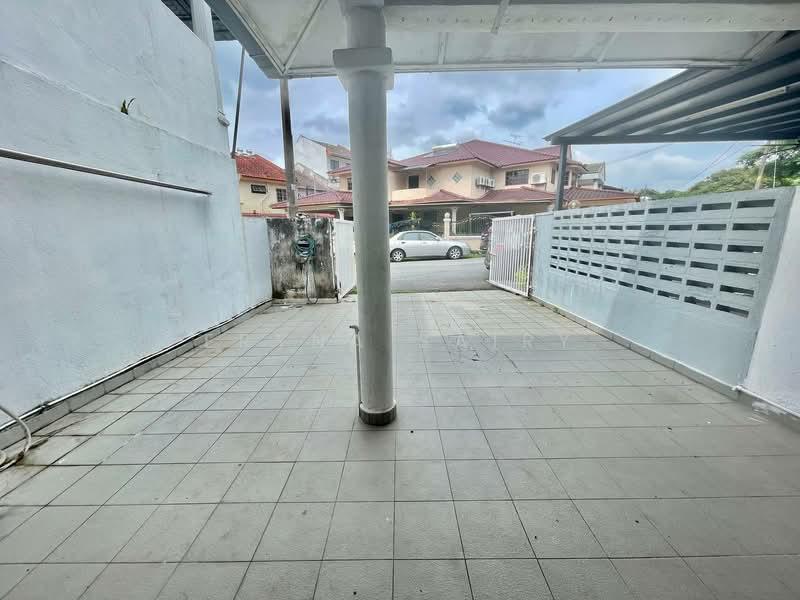 Taman Bukit Indah - 4