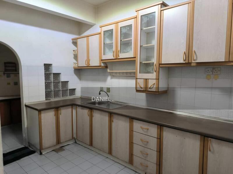 Terrace house at Usj 11 - 3