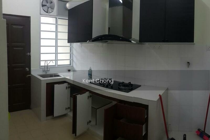 Taman Saujana Puchong - 5