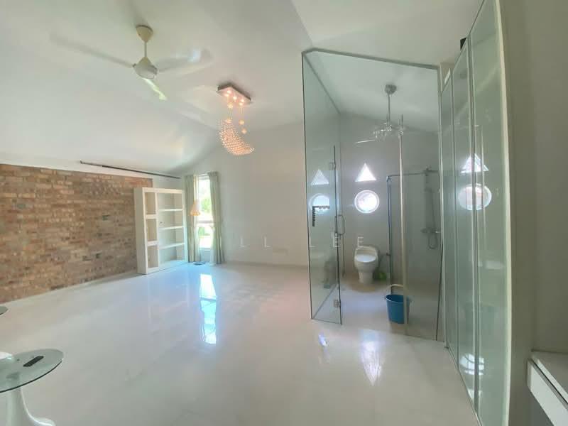 Straits View - 4