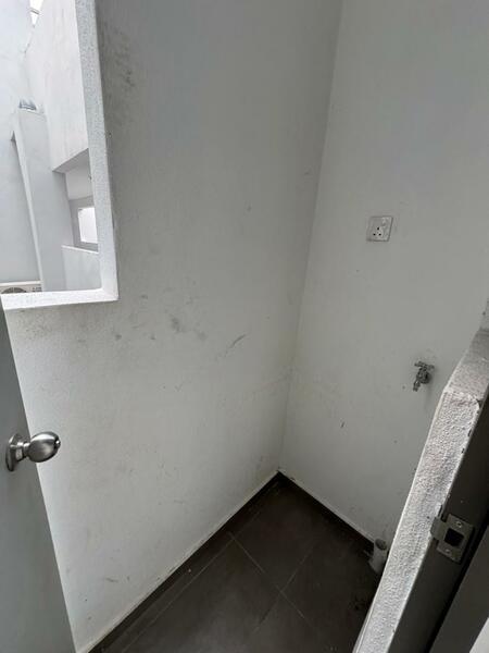 Kenwingston Platz - 3