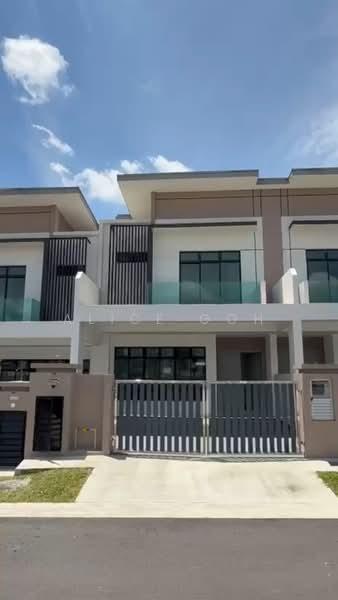 BUKIT INDAH BANDAR NUSAJAYA - 1