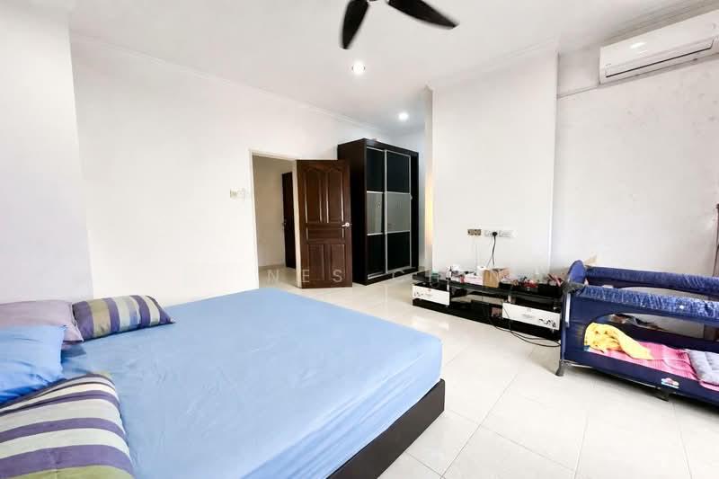 Austin Perdana Austins perdanas - 2