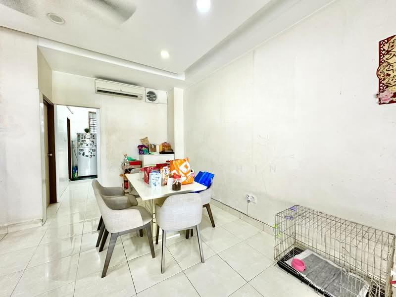 Austin Perdana Austins perdanas - 3