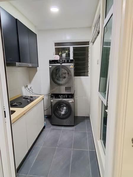 Medini Signature - 4