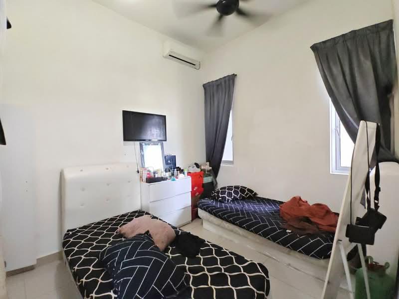 Centra Residences - 3