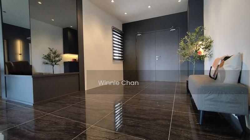 Manhattan Condominium - 2