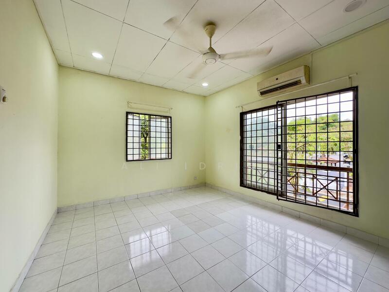 Taman Bukit Subang, Shah Alam - 3