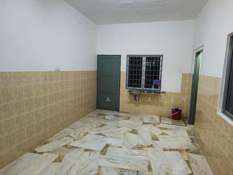 Klang - 2 Storey Terrace House Jalan Bukit Kerayong - 4