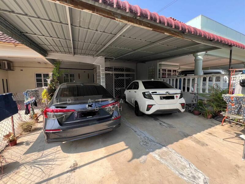 2-storey Terrace House at Taman Subang Mewah - 2