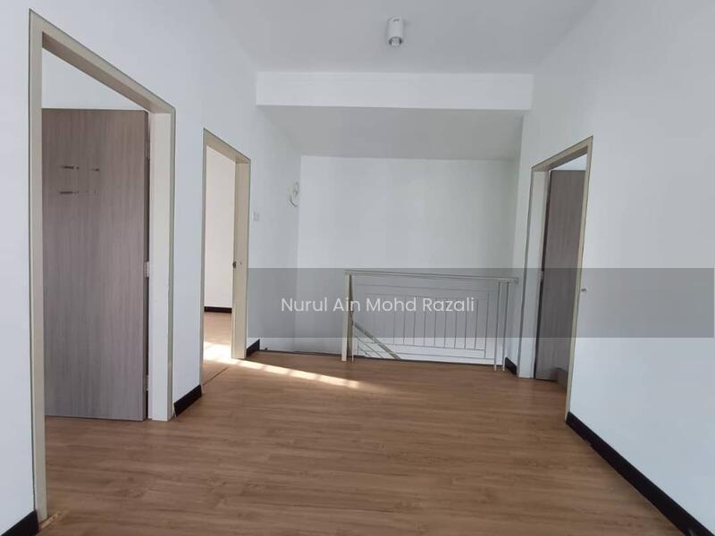 ENDLOT BIG LAND FACING OPEN AINSDALE DOUBLE STOREY - 4