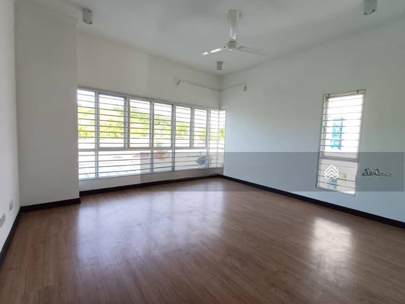 ENDLOT BIG LAND FACING OPEN AINSDALE DOUBLE STOREY - 5