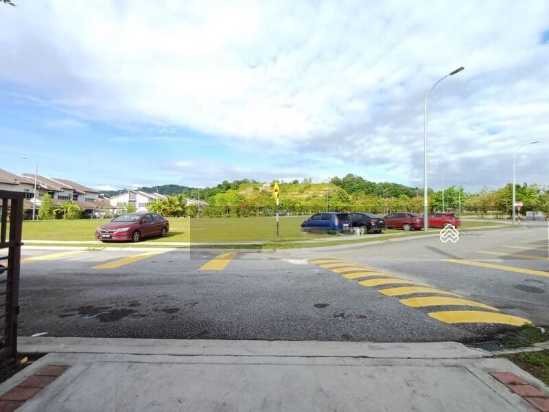 ENDLOT BIG LAND FACING OPEN AINSDALE DOUBLE STOREY - 2