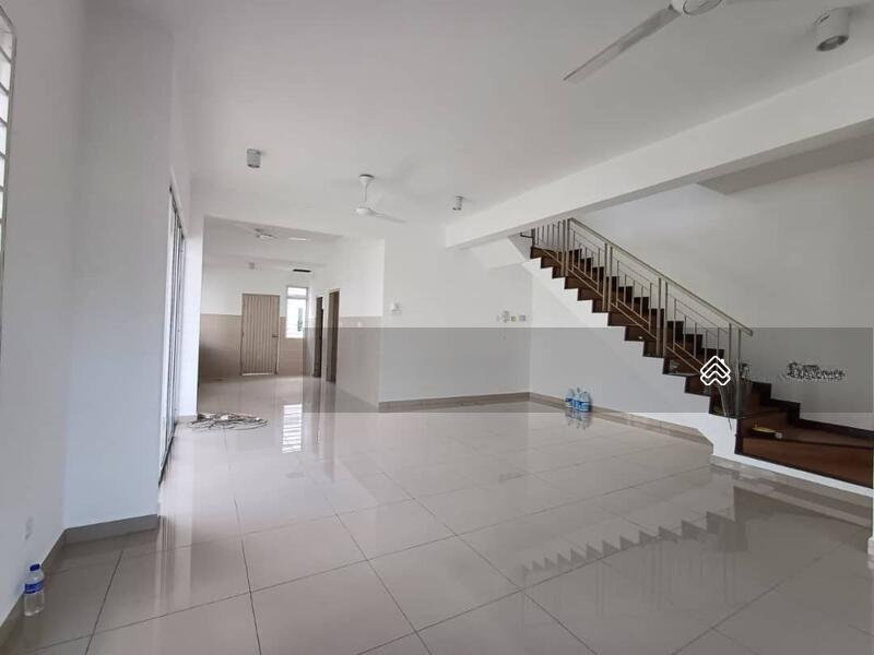 ENDLOT BIG LAND FACING OPEN AINSDALE DOUBLE STOREY - 3