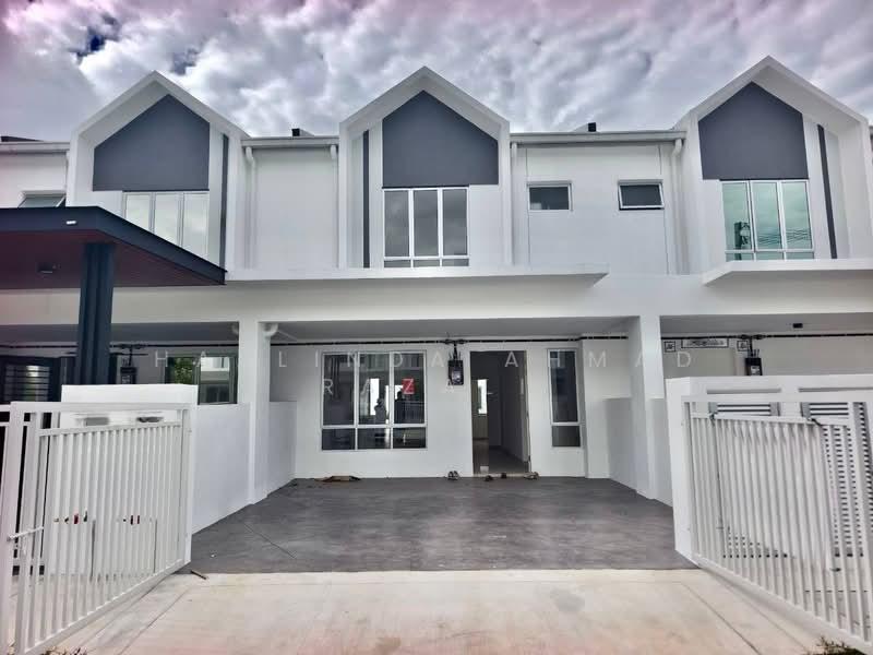 Taman Eka Height Labu - 1