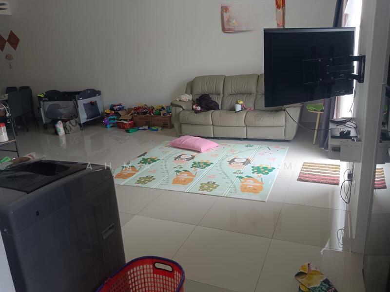 Townhouse Casa Bluebell, Cybersouth, Dengkili - 4