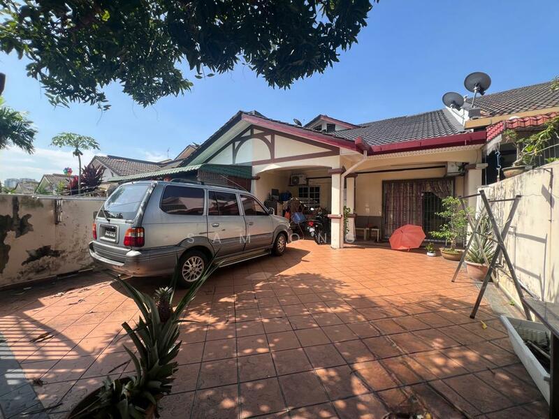 Bandar Baru Sri Petaling - 1