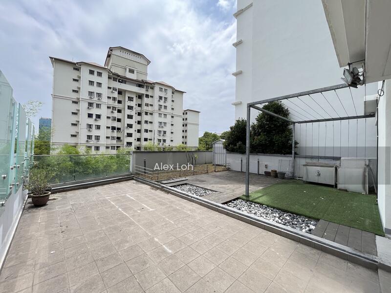 Papillon Desahill Condominium - 3