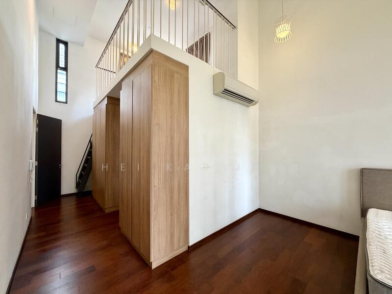 Breezeway - 5
