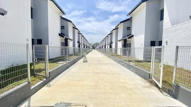 Bandar Bukit Raja : Casira 3 - 3
