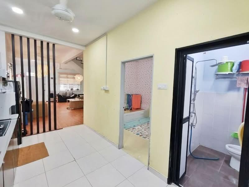 Jalan Scientex Jaya, Taman Scientex Senai, Johor Bahru, Johor - 5