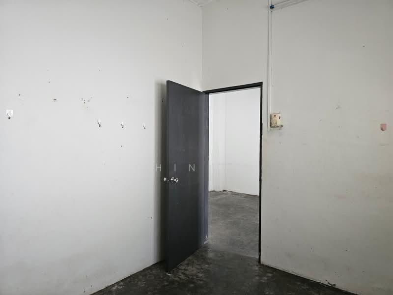 Taman Muzaffar Shah - 4