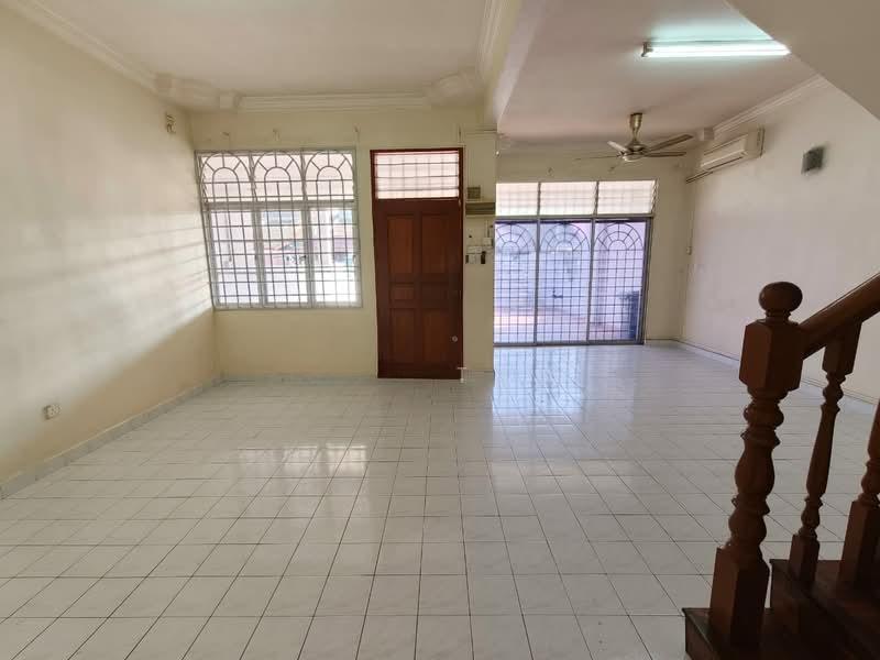 Taman Puteri Wangsa - 1