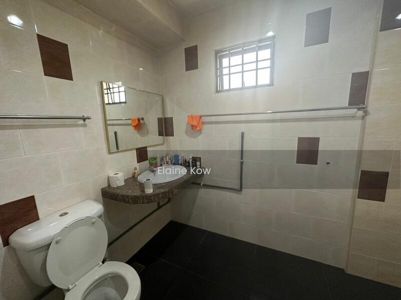 Terrace house at Subang Jaya - 4