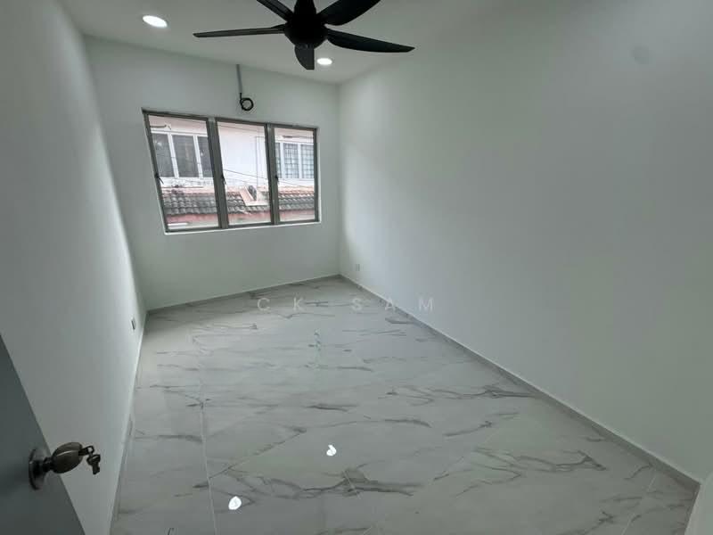 Bandar Country Homes, Desa 13, Rawang - 2